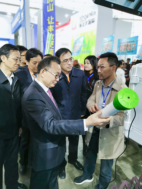 �������r�����L������������ν�B������������O�y�O��